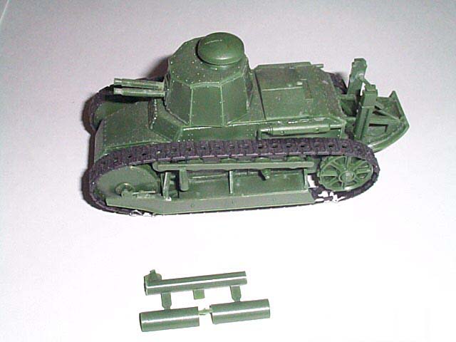 TAURO MODEL'S 1/35TH SCALE FIAT 3000 mod. 21 Ia serie tank. Kit no. 104