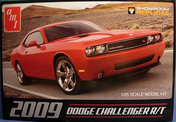 AMT 1 24 2009 Dodge Challenger R T