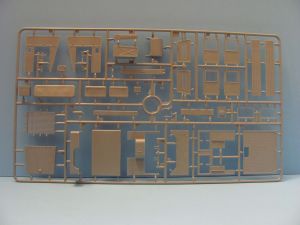 MiniArt 1/35 Ya-12 Soviet Artillery Tractor Early Production