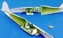 av_hasegawa_mc202-cockpit.jpg (17193 bytes)