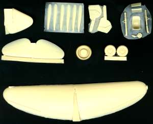 cmk_xp-72_wings-n-parts.jpg (8239 bytes)