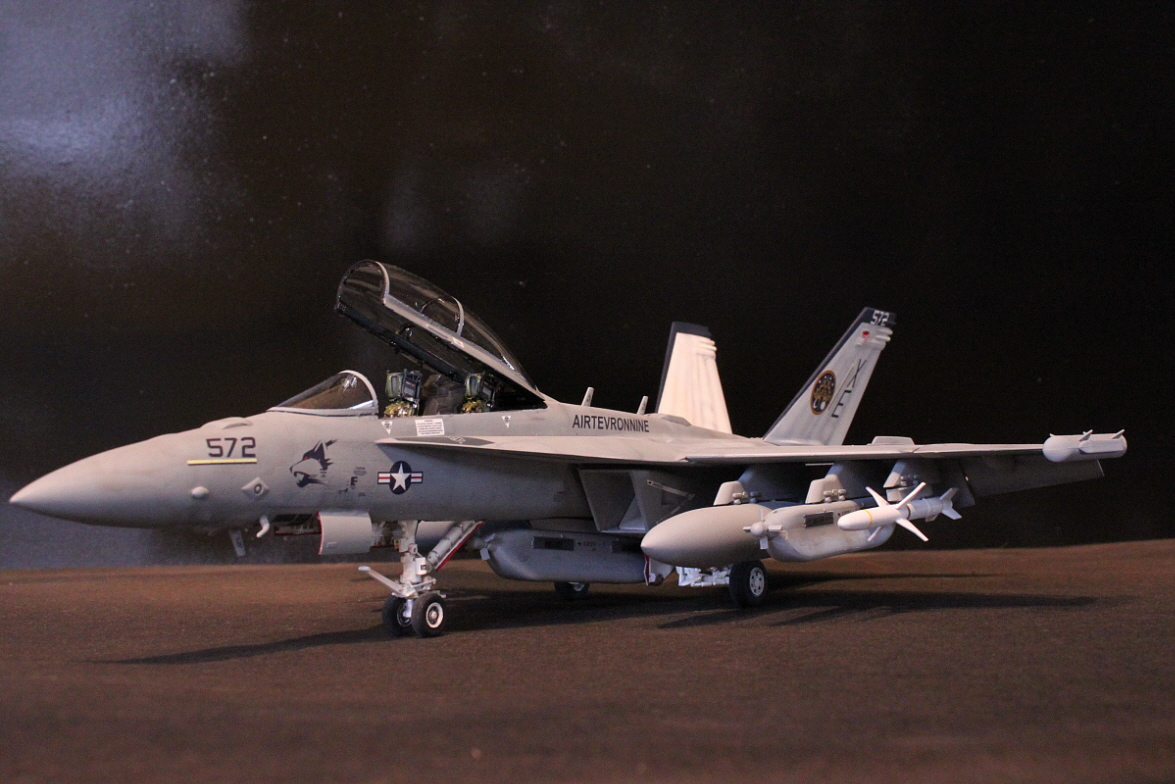 Hasegawa Pt52 US Navy Ea-18g Growler 1/48 Scale Kit for sale online