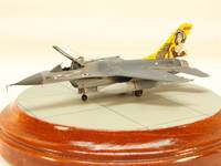 Revell 1/144 F-16C Fighting Falcon 06