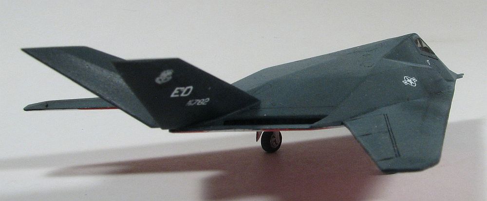 Dragon/RetroWings 1/144 F-117 Starboard Rear