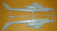 revell_ah1f-parts1.jpg