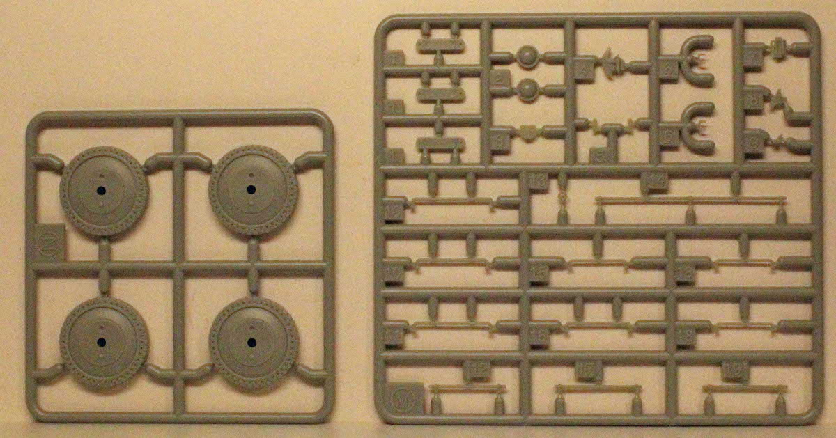 Academy_T-34_Parts_1.JPG