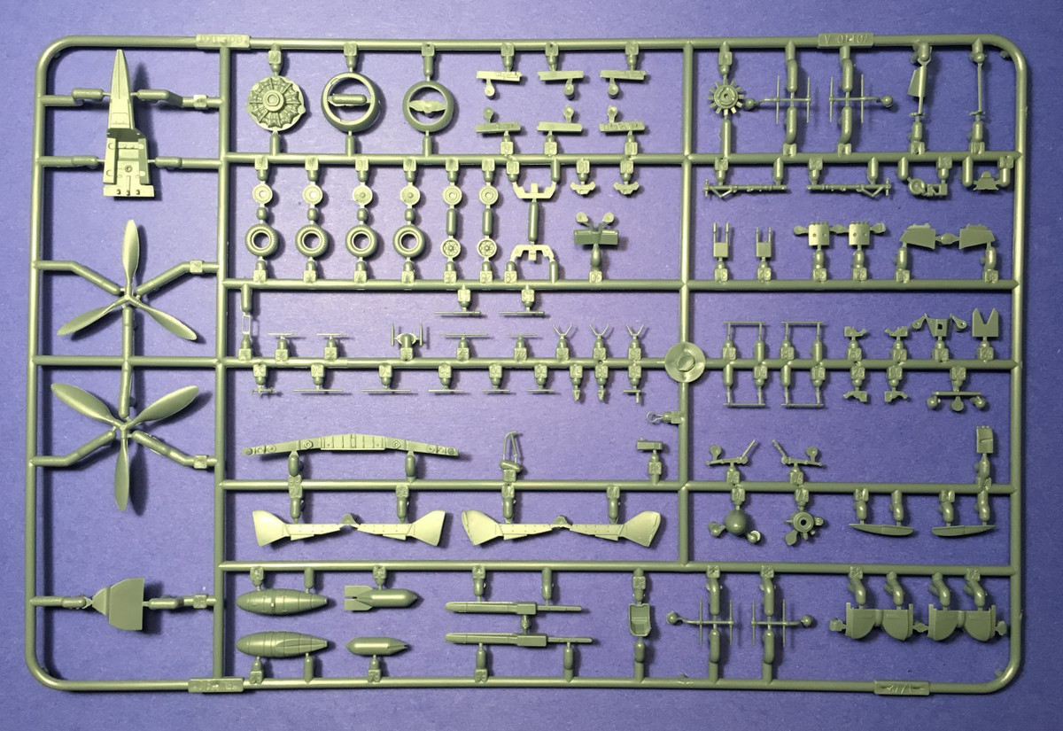 Eduard_FW190A-8_Parts_4.JPG