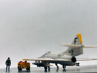 FE Resin 1/144 Grumman F9F-8 "Cougar" 5