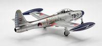 tamiya_f84g_thunderjet-7.jpg