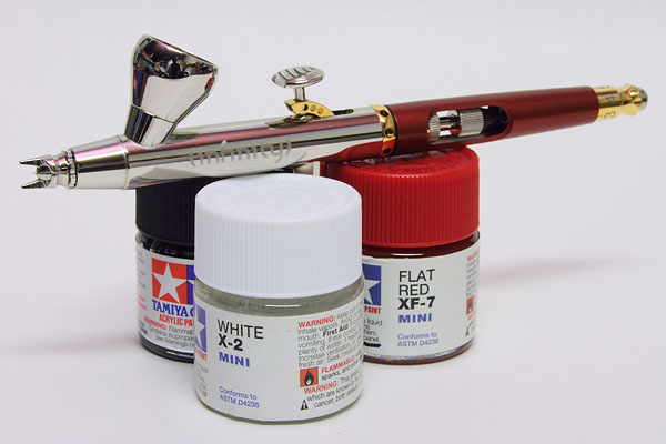 Airbrushing 101: The Airbrush